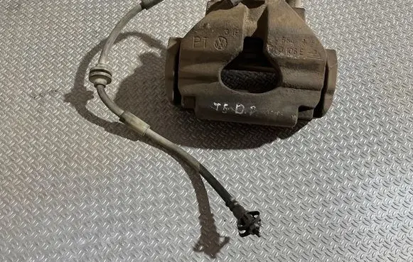 Volkswagen Transporter - Caravelle T5 Front brake caliper 7H0106E