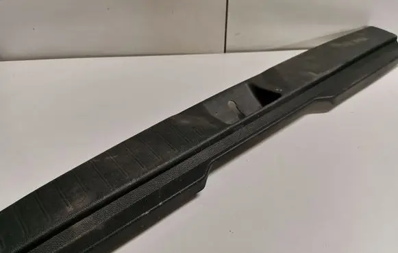Subaru Outback (BS) Trunk/boot sill cover protection 95073AL01A