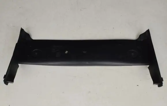 Volvo XC70 Intercooler air guide/duct channel 9151897