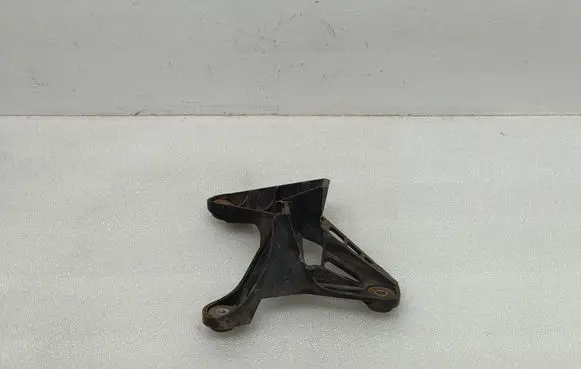 Volkswagen Golf V Gear shift cable bracket 1K0711789G