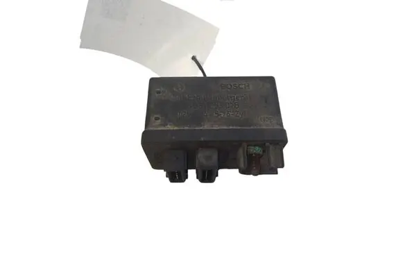 Citroen C5 Glow plug pre-heat relay 0281003018