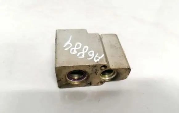 Seat Leon (1M) Air conditioning (A/C) expansion valve 1j1820103b 6n08206790