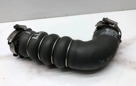 Audi A4 S4 B7 8E 8H Intercooler hose/pipe 8E0145738D