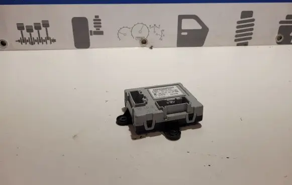 Volvo V70 Door control unit/module 7G9T14B533