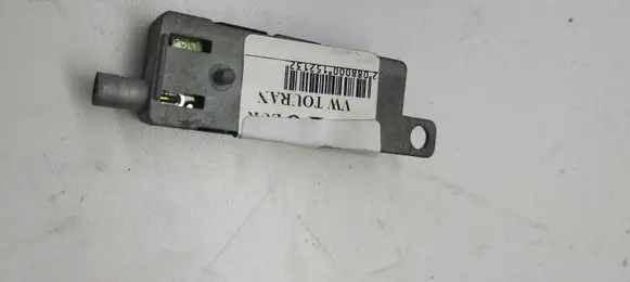 Volkswagen Touran I Antenna control unit 1T0035577H 28026451