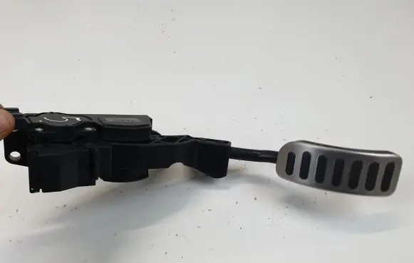 Audi TT Mk1 Accelerator throttle pedal 0280752234 8N2721503C