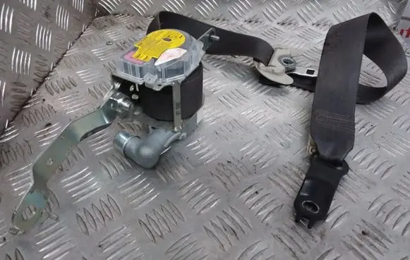 Subaru Legacy Front seatbelt 7Q8050P 0432127