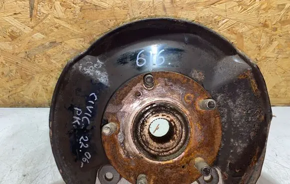 Honda Civic Front wheel hub