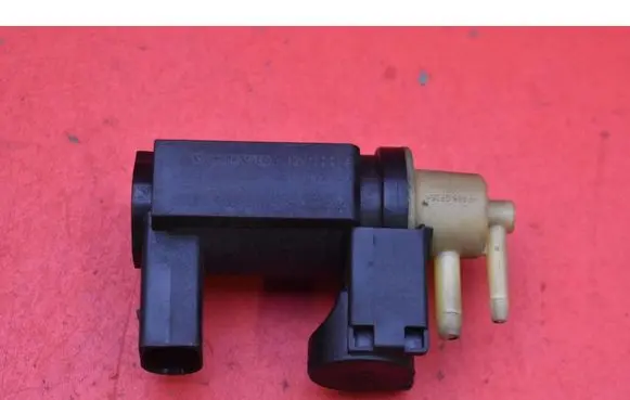 Volvo S80 Vacuum valve 31339808