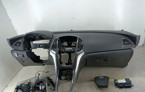 Opel Astra J Dashboard 