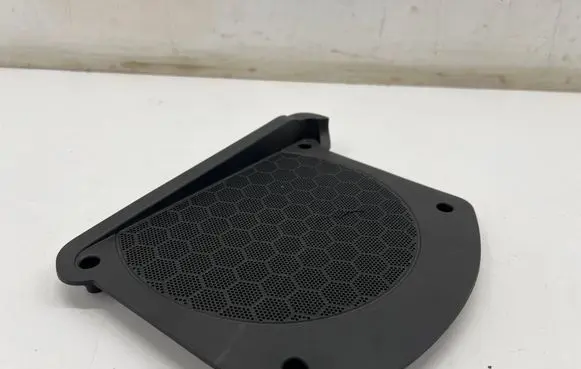 BMW X3 G01 Subwoofer grill/trim 6826949