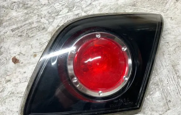 Mazda 6 Tailgate rear/tail lights P2913