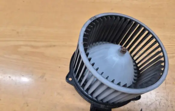 Hyundai Sonata Heater fan/blower F00S330024 KAMCO
