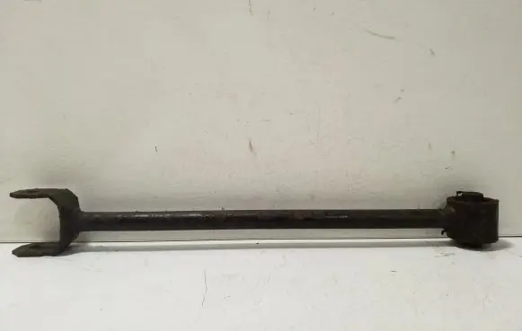 Rear control arm
