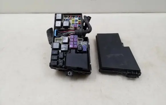 Mazda CX-7 Fuse module BP4K66765