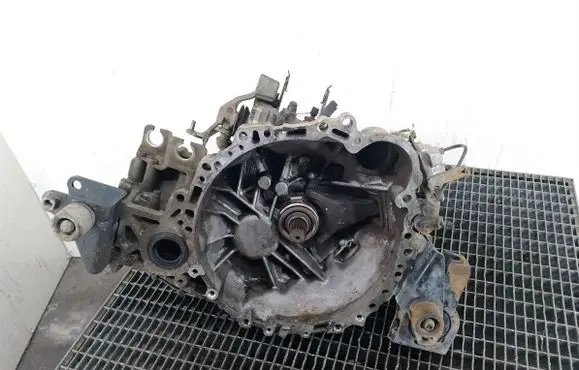 Toyota Avensis T250 Manual 5 speed gearbox 