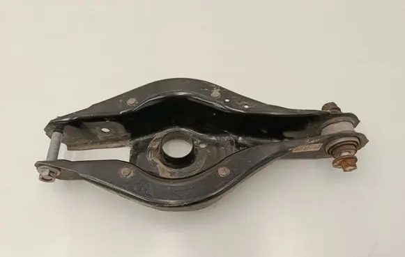 BMW 4 G22 G23 G24 G26 Rear upper control arm/wishbone 6886448 6886451