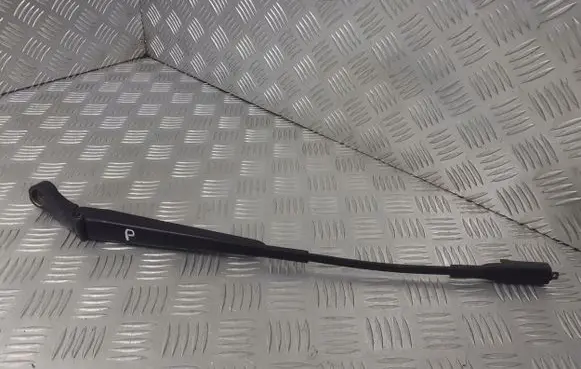 Opel Zafira B Front wiper blade arm 13145564