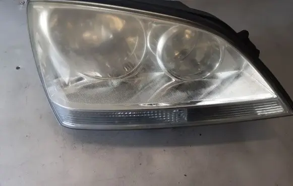KIA Sorento Headlight/headlamp