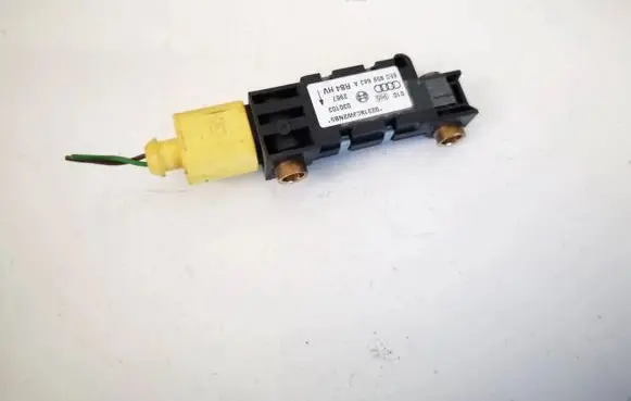 Audi A6 S6 C5 4B Airbag deployment crash/impact sensor 8e0959643a