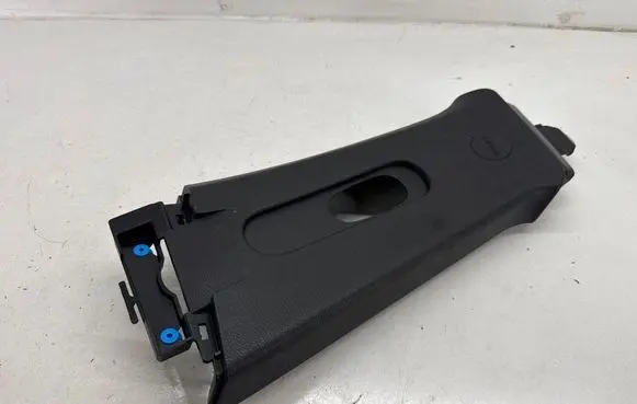 Dodge Hornet (B) pillar trim (top) 156178979