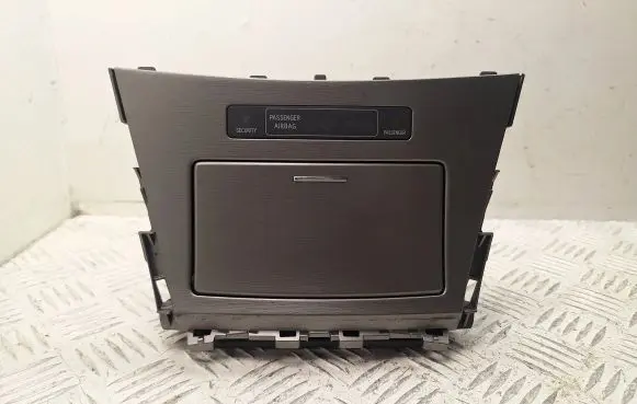 Toyota Avensis T270 Car ashtray 5880405905 5880405110