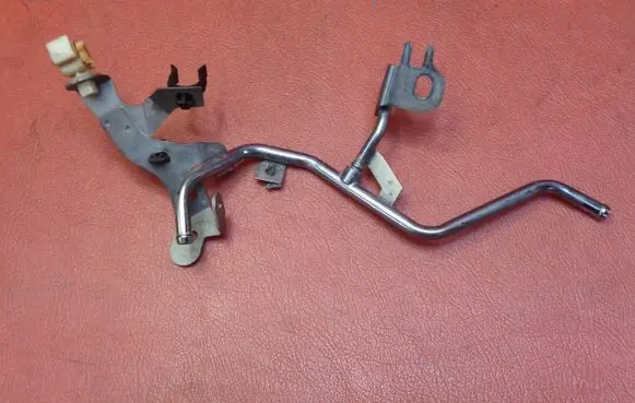 Nissan X-Trail T30 Engine coolant pipe/hose
