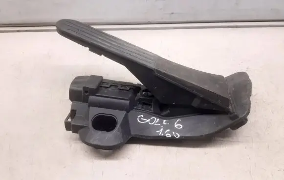 Volkswagen Golf VI Accelerator throttle pedal 1K2721503R 6PV00874530