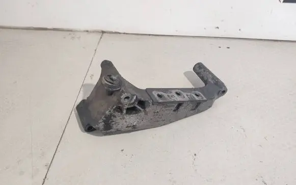 Volkswagen Transporter - Caravelle T5 Engine mounting bracket 038199207AK CTS12