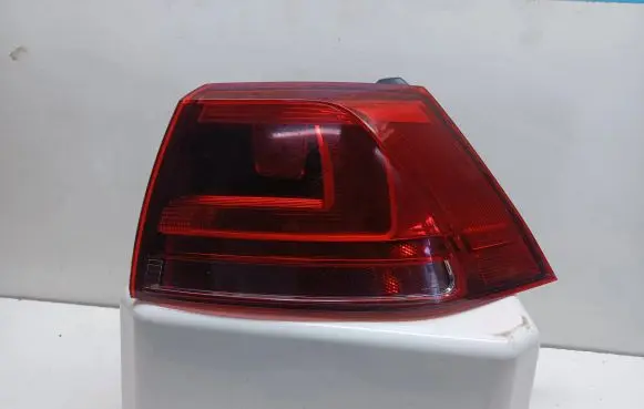 Volkswagen Golf VII Rear/tail lights 5G0945096N