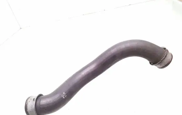 Mercedes-Benz C W204 Engine coolant pipe/hose A2045011582
