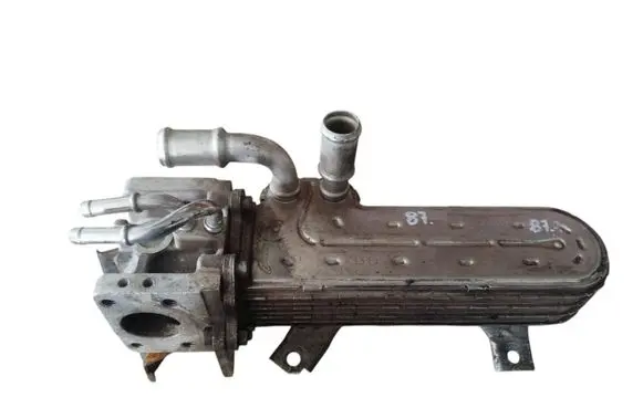 Skoda Fabia Mk1 (6Y) EGR valve cooler 038131513AD