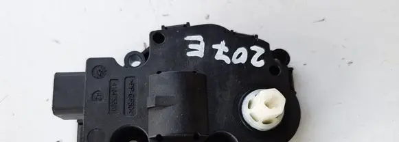 Mercedes-Benz E A207 A/C air flow flap actuator/motor 