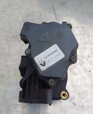 Nissan Qashqai Throttle valve A2C53350932 0281006108