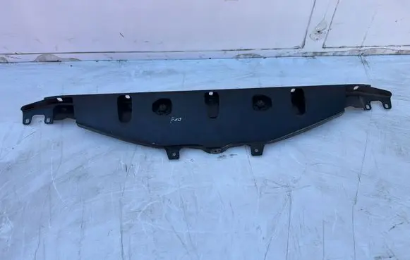 BMW 5 F10 F11 Top upper radiator support slam panel 7200689