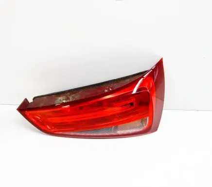 Audi A1 Tailgate rear/tail lights 8X0945094D