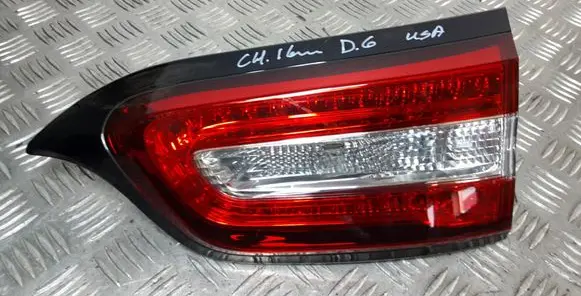 Jeep Cherokee Tailgate rear/tail lights 68330344AA