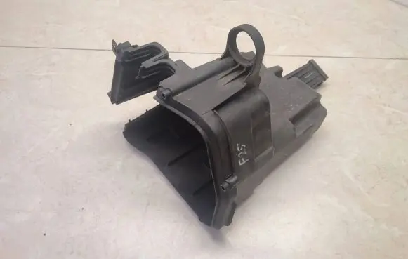BMW X3 F25 Other engine bay part 8509909