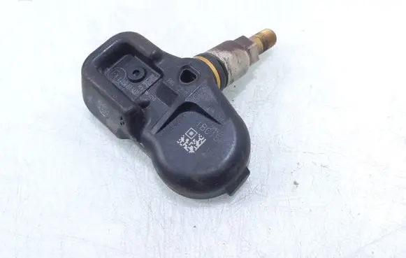 Toyota Prius+ (ZVW40) Tire pressure sensor 1BC15F3 16527113d3