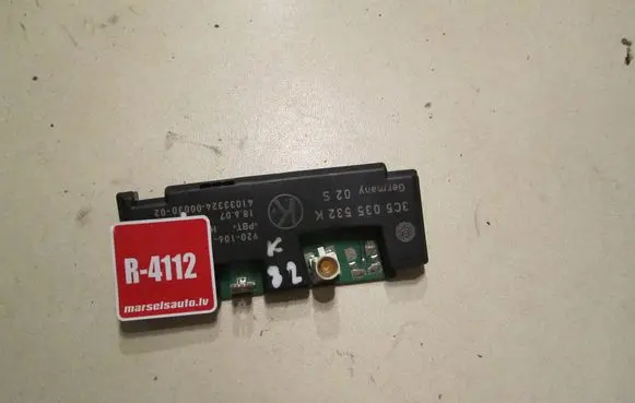 Volkswagen PASSAT B6 Antenna control unit 3C5035532K