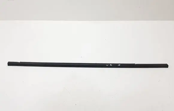 Ford Scorpio Rear door glass trim molding