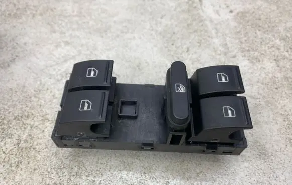 Volkswagen PASSAT B6 Electric window control switch 1K4959857A