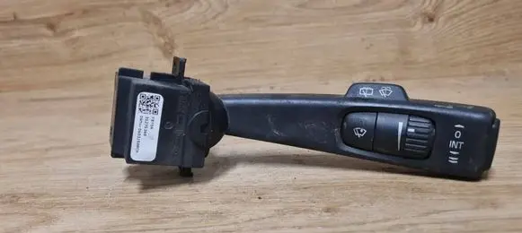 Volvo XC70 Wiper control stalk 31275360