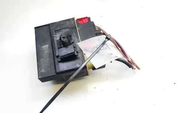 Citroen C4 I Picasso Glow plug pre-heat relay 9652021180 01801095-1