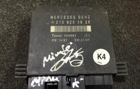 Mercedes-Benz E W210 Other control units/modules 2108203626 354663