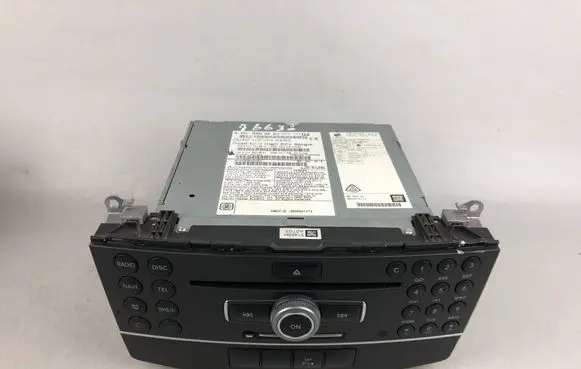 Mercedes-Benz C W204 Radio/CD/DVD/GPS head unit A2049005903