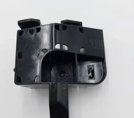 Nissan Leaf II (ZE1) Bumper support mounting bracket corner 852275SK0A