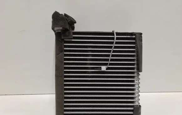 Air conditioning (A/C) radiator (interior)