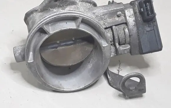 BMW 5 E39 Throttle valve 13631703562