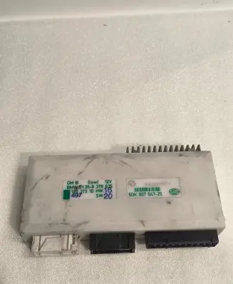 BMW 5 E39 Comfort/convenience module 61358378635 5DK00704725
